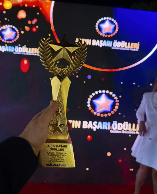 Aqil Ələsgər İstanbulda mükafata layiq görüldü (FOTO/VİDEO)